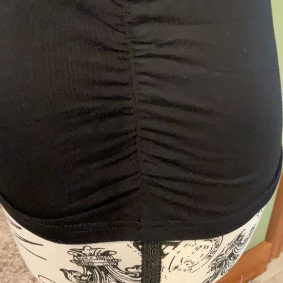 Fitted Black Short Sleeve T-Shirt BRAND NEW! - Picture 3 of 3